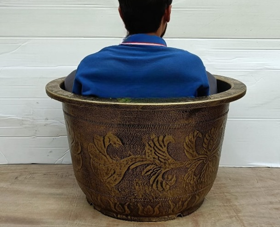 Antique plastic pot big